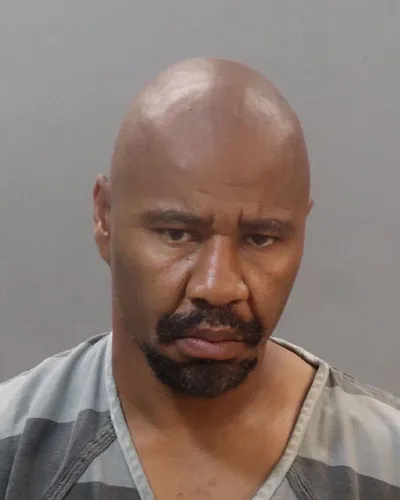 Adrian Holmes mugshot